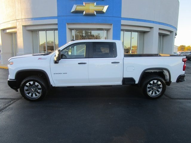 2026 Chevrolet Silverado 2500HD Custom's photo