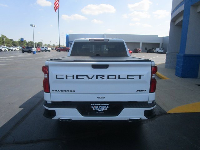 2022 Chevrolet Silverado 1500 RST photo 4