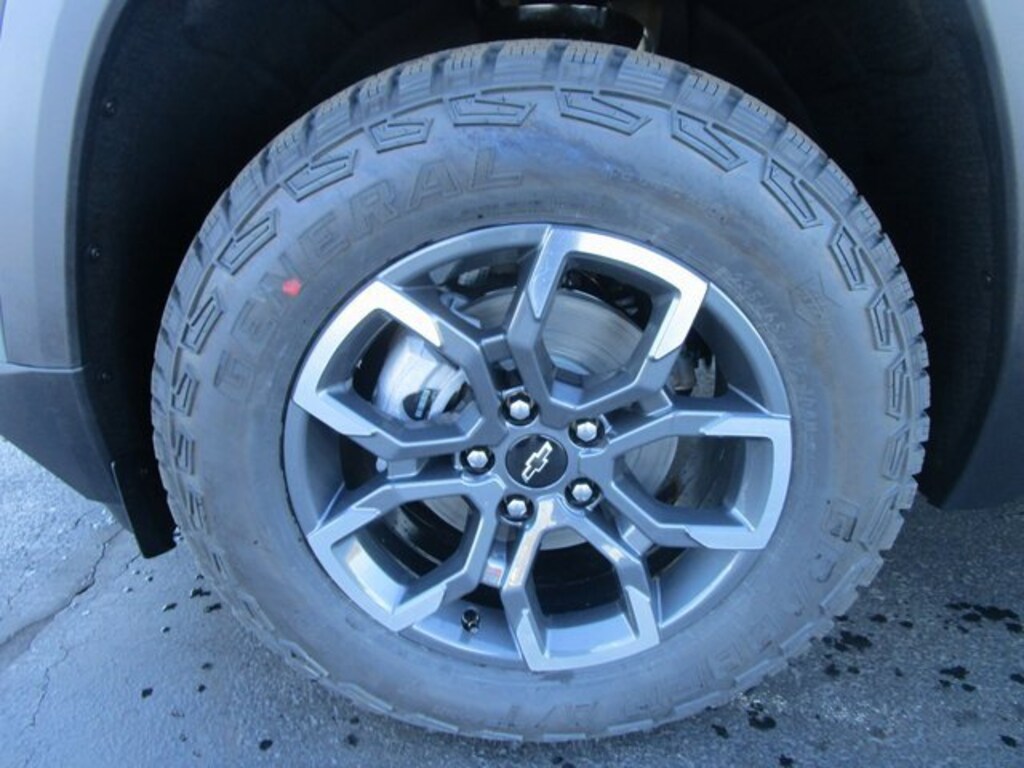 New 2026 Chevrolet Equinox Activ SUV