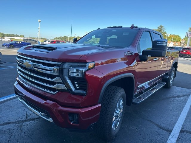 2025 Chevrolet Silverado High Country photo 2
