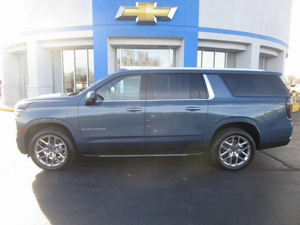 New 2026 Chevrolet Suburban LT SUV