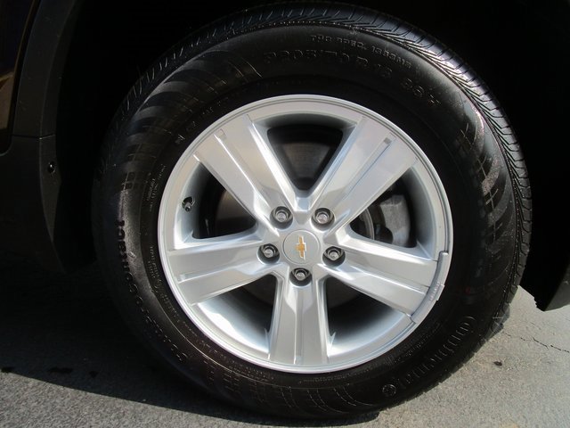 Used 2022 Chevrolet Trax LT with VIN KL7CJPSM4NB517457 for sale in Daleville, IN