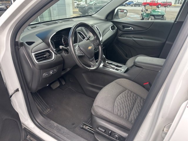 2021 Chevrolet Equinox LT photo 4