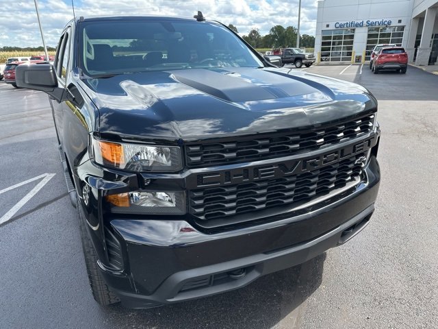 2021 Chevrolet Silverado 1500 Custom photo 3