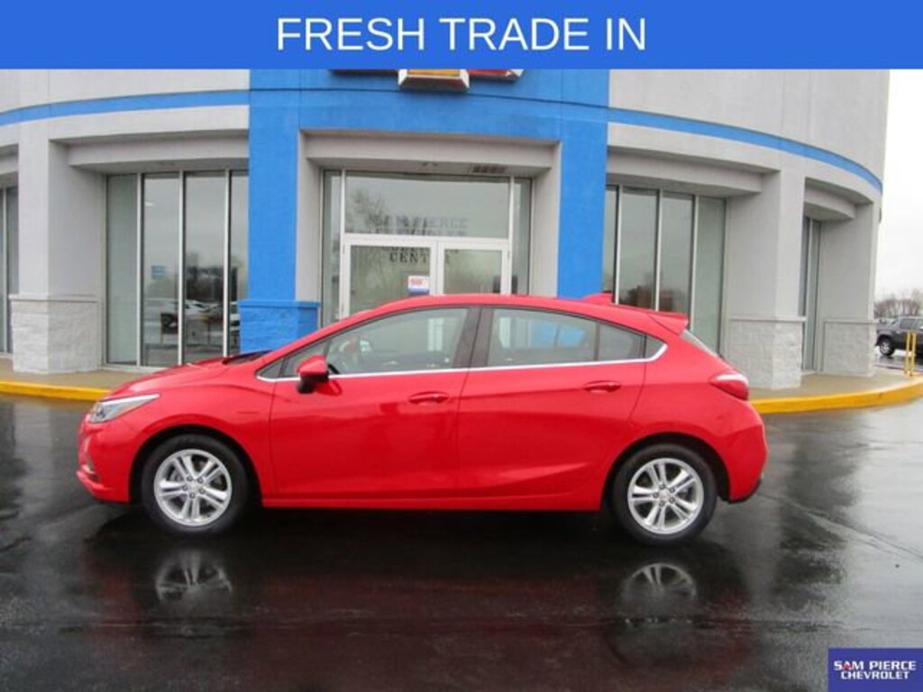 Used 2017 Chevrolet Cruze LT Car