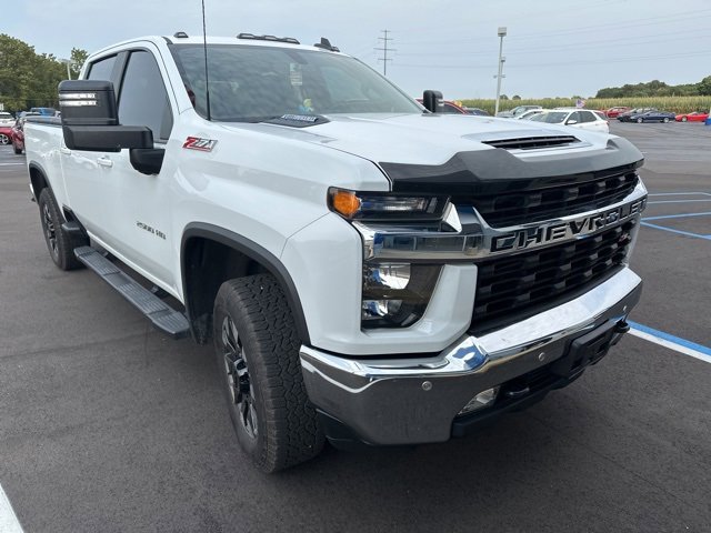 2020 Chevrolet Silverado 2500HD LT photo 2