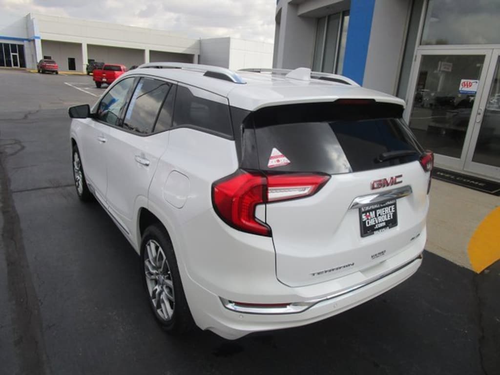 Used 2024 GMC Terrain Denali SUV