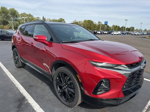 2022 Chevrolet Blazer RS photo 2