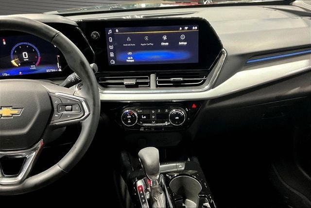 2025 Chevrolet Trax LT - Photo 9