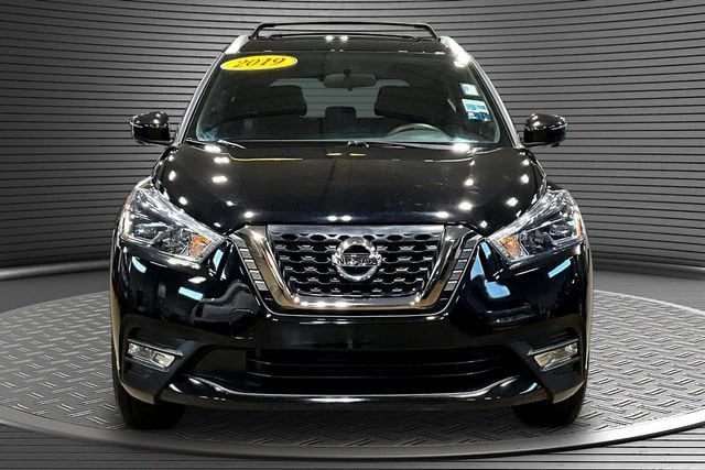 Used 2019 Nissan Kicks SR with VIN 3N1CP5CU9KL471531 for sale in Daleville, IN
