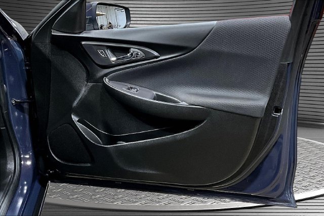 2025 Chevrolet Malibu RS - Photo 21