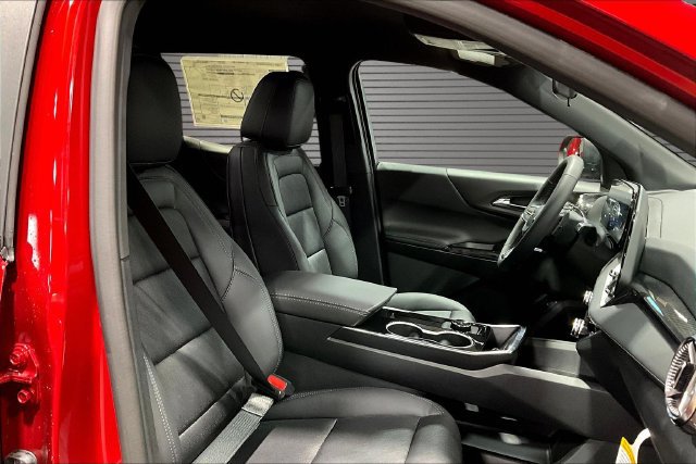 2027 Chevrolet Equinox LT - Photo 10
