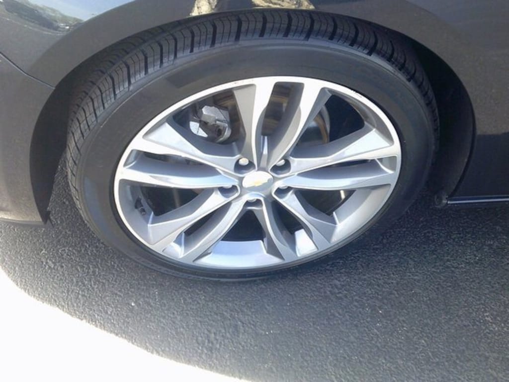 Used 2023 Chevrolet Malibu LT Car