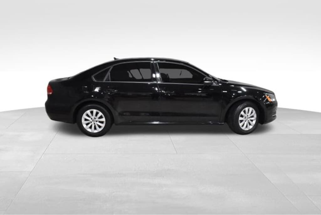 Used 2014 Volkswagen Passat 1.8T Wolfsburg Edition Sedan