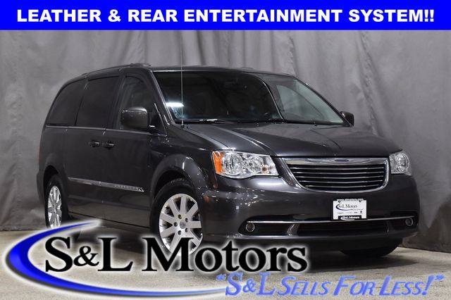 2016 Chrysler Town & Country Touring