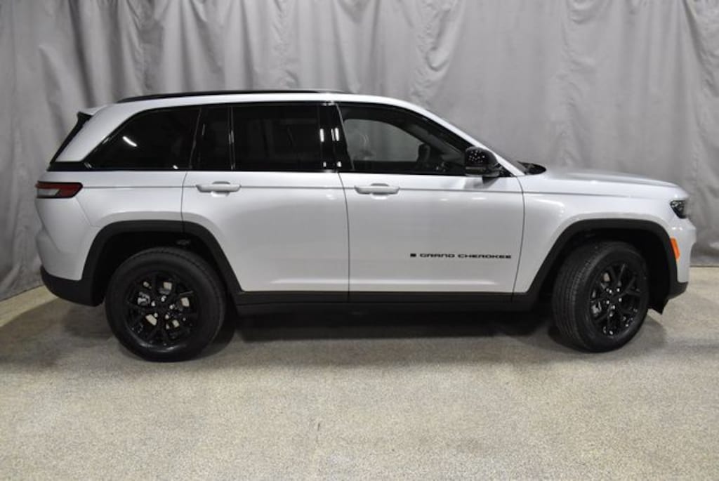 New 2025 Jeep Grand Cherokee ALTITUDE X 4X4 Sport Utility