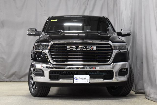 2025 Ram 1500 Laramie photo 3