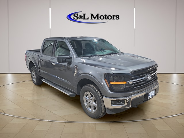 2025 Ford F-150 XLT 4x4 SuperCrew 145 in's photo