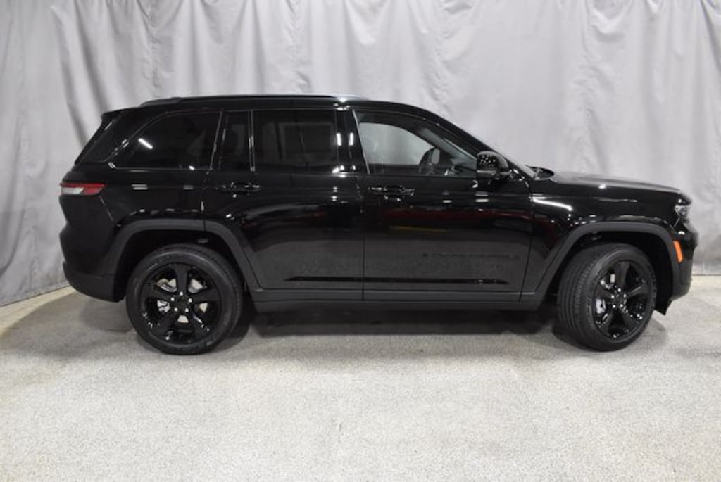 New 2025 Jeep Grand Cherokee ALTITUDE X 4X4 Sport Utility