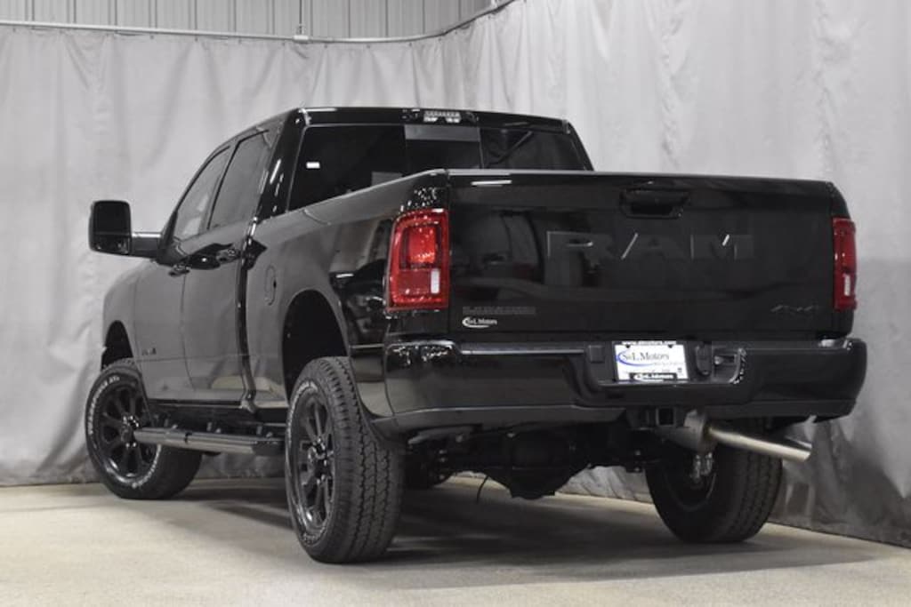 New 2026 Ram 2500 LARAMIE CREW CAB 4X4 6'4 BOX Pickup