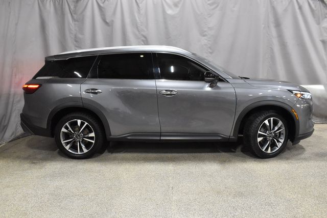2022 Infiniti QX60 Luxe photo 3