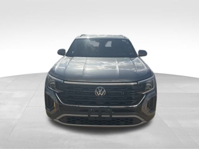 2025 Volkswagen Atlas Cross Sport SE Technology photo 2