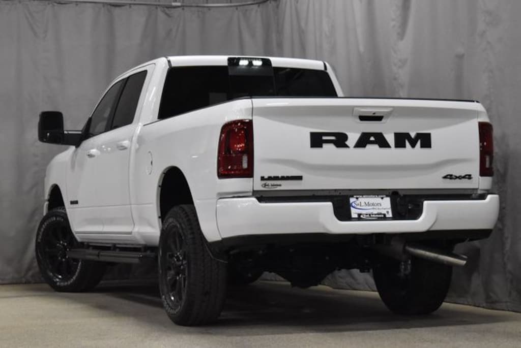 New 2026 Ram 2500 LARAMIE CREW CAB 4X4 6'4 BOX Pickup