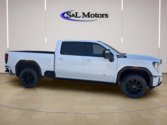 2025 GMC Sierra AT4 4WD Crew Cab Standard Box's photo