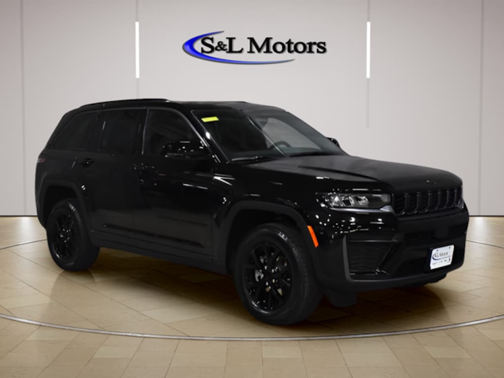 New 2026 Jeep Grand Cherokee LAREDO ALTITUDE 4X4 Sport Utility
