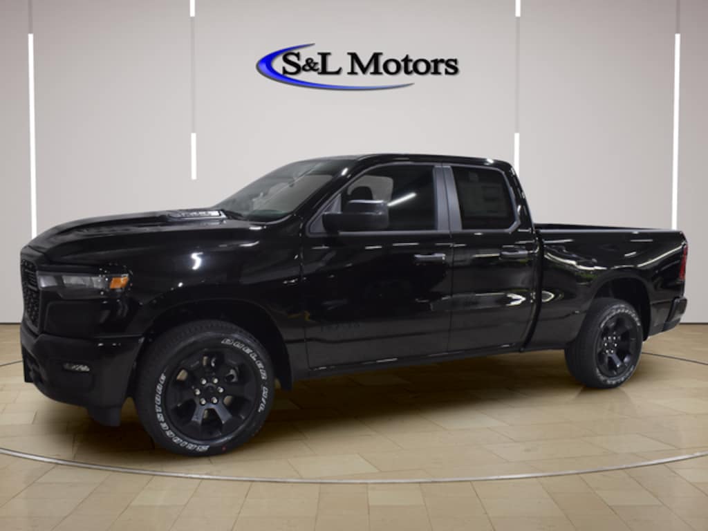 New 2026 Ram 1500 EXPRESS QUAD CAB 4X4 6'4 BOX Pickup