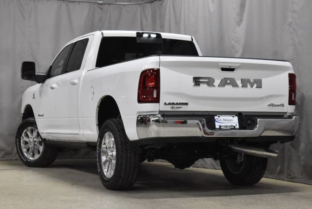 New 2026 Ram 2500 LARAMIE CREW CAB 4X4 6'4 BOX Pickup