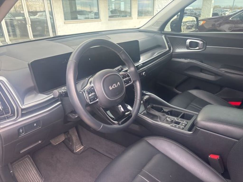 Used 2024 Kia Sorento S SUV