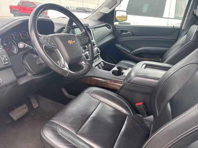 2020 Chevrolet Tahoe LT photo 2