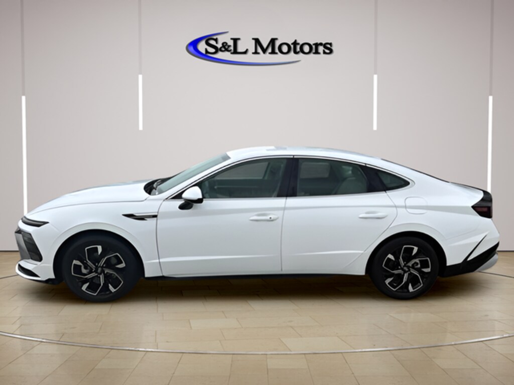 Used 2025 Hyundai Sonata SEL Sedan