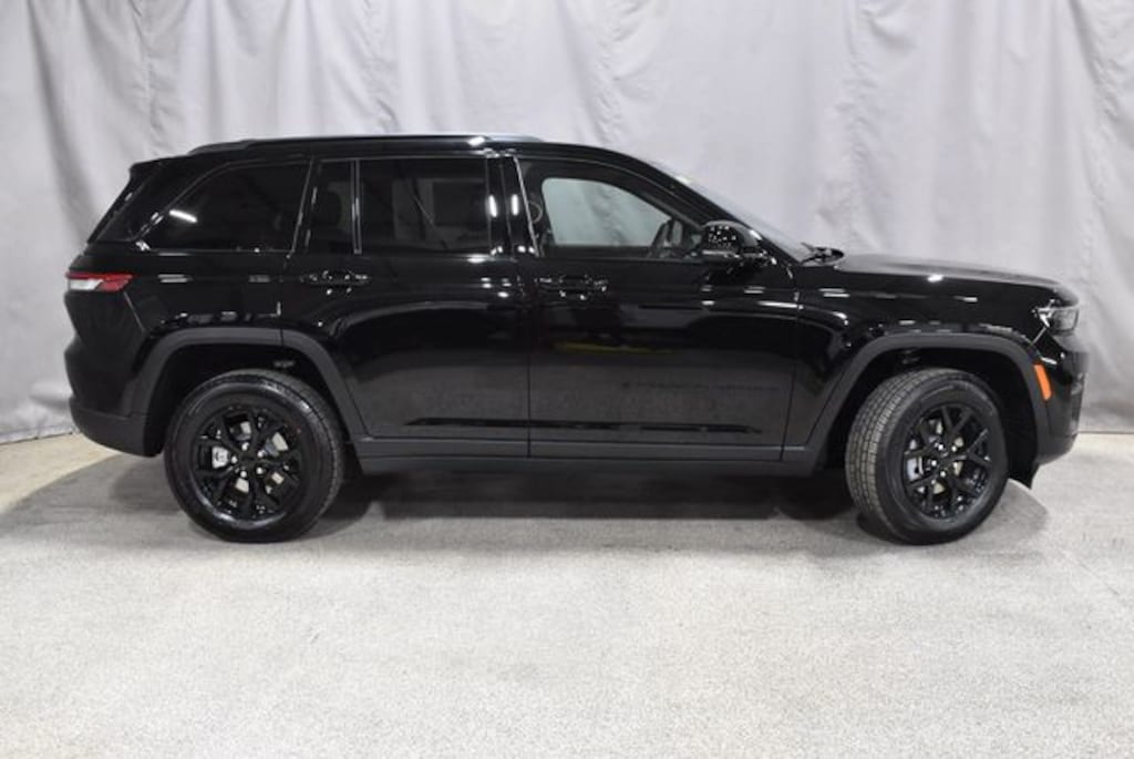 New 2025 Jeep Grand Cherokee ALTITUDE X 4X4 Sport Utility