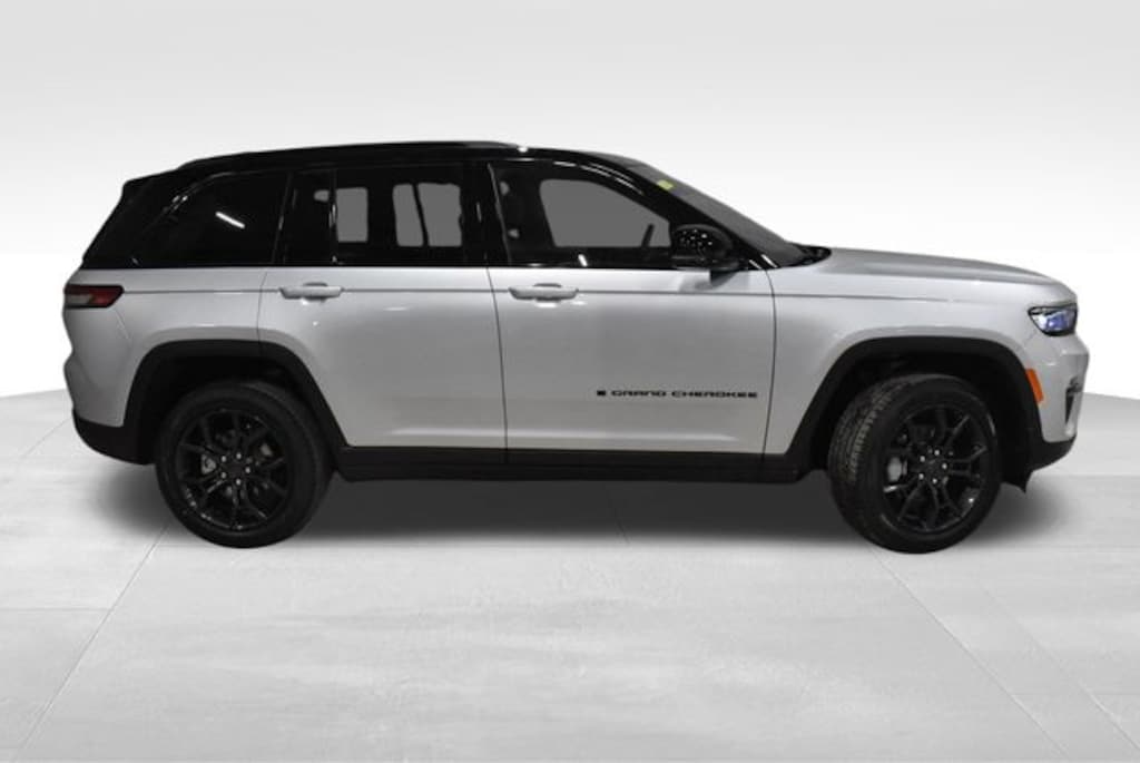 New 2025 Jeep Grand Cherokee LIMITED 4X4 Sport Utility