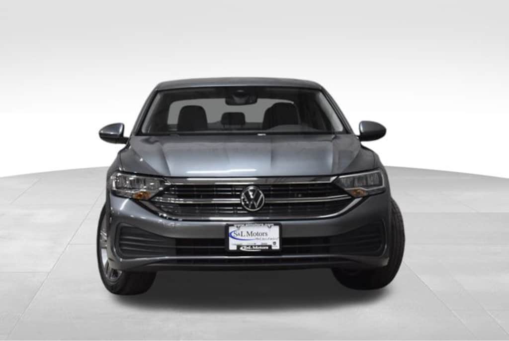 Used 2024 Volkswagen Jetta 1.5T SE Sedan