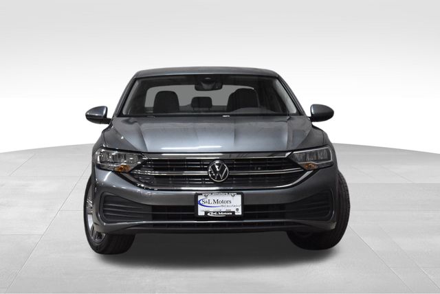 2024 Volkswagen Jetta 1.5T SE photo 3