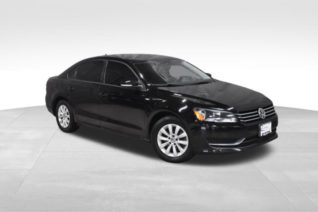 Used 2014 Volkswagen Passat 1.8T Wolfsburg Edition Sedan