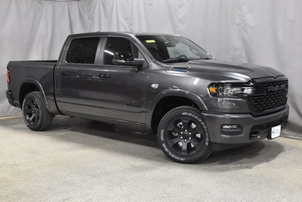 New 2026 Ram 1500 BIG HORN CREW CAB 4X4 5'7 BOX Pickup