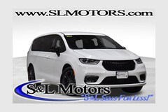 2026 Chrysler Pacifica SELECT Passenger Van