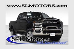 2026 Ram 2500 TRADESMAN CREW CAB 4X4 6'4 BOX Pickup