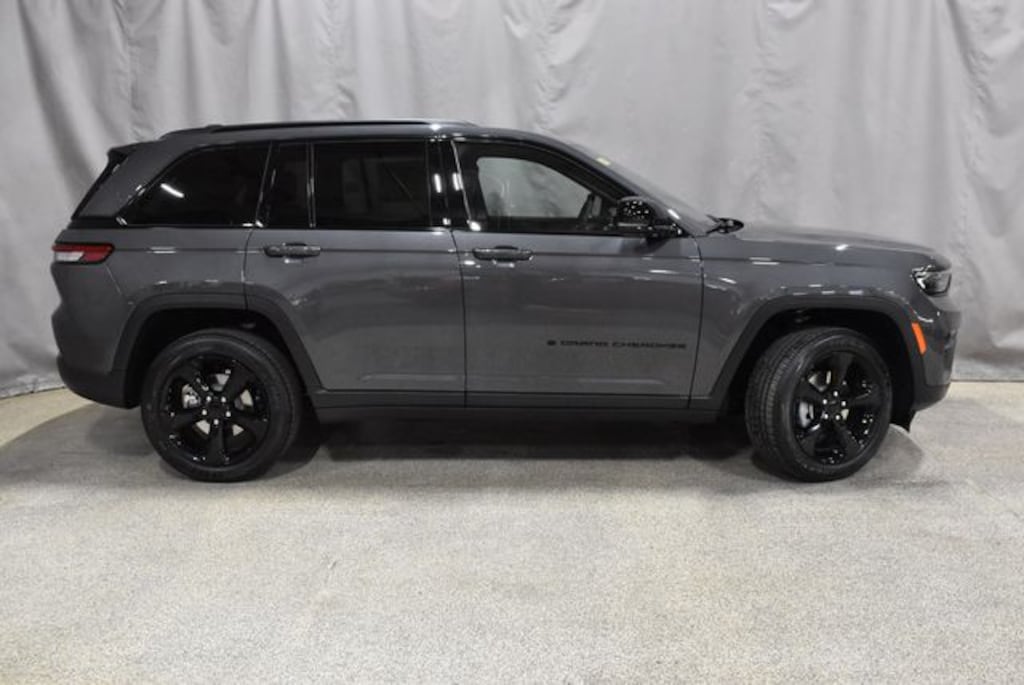 New 2025 Jeep Grand Cherokee ALTITUDE X 4X4 Sport Utility