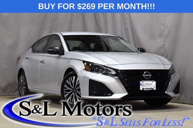 2024 Nissan Altima SV's photo