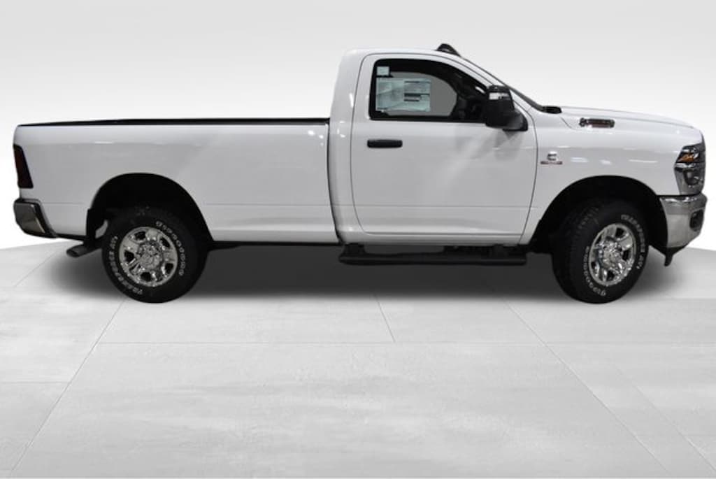 New 2026 Ram 3500 TRADESMAN REGULAR CAB 4X4 8' BOX Pickup