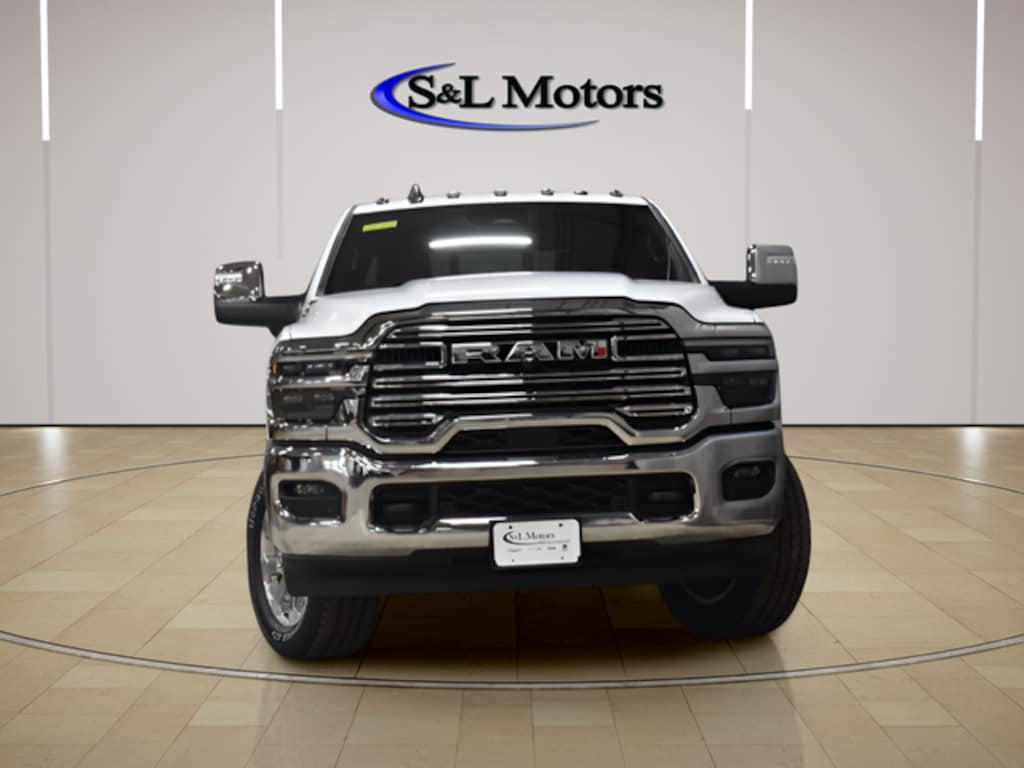 New 2026 Ram 2500 LARAMIE CREW CAB 4X4 6'4 BOX Pickup