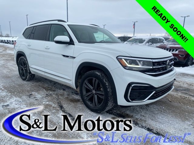 2021 Volkswagen Atlas SE w/Tech R-Line's photo