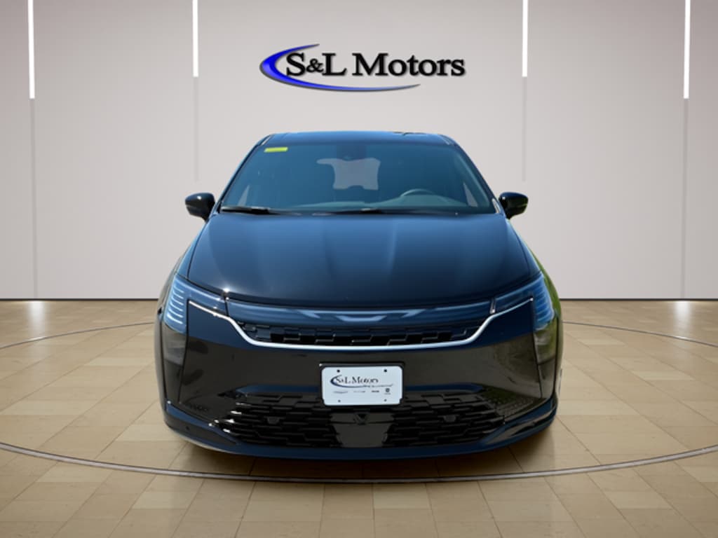 New 2027 Chrysler Pacifica LIMITED Passenger Van