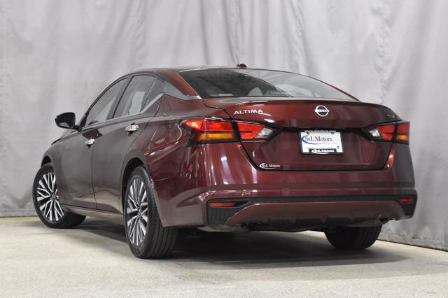 Used 2024 Nissan Altima SV with VIN 1N4BL4DV4RN371374 for sale in Pulaski, WI