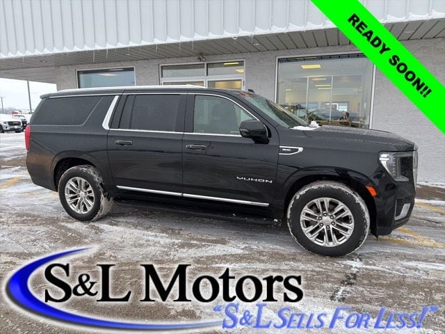 2023 GMC Yukon XL SLT's photo